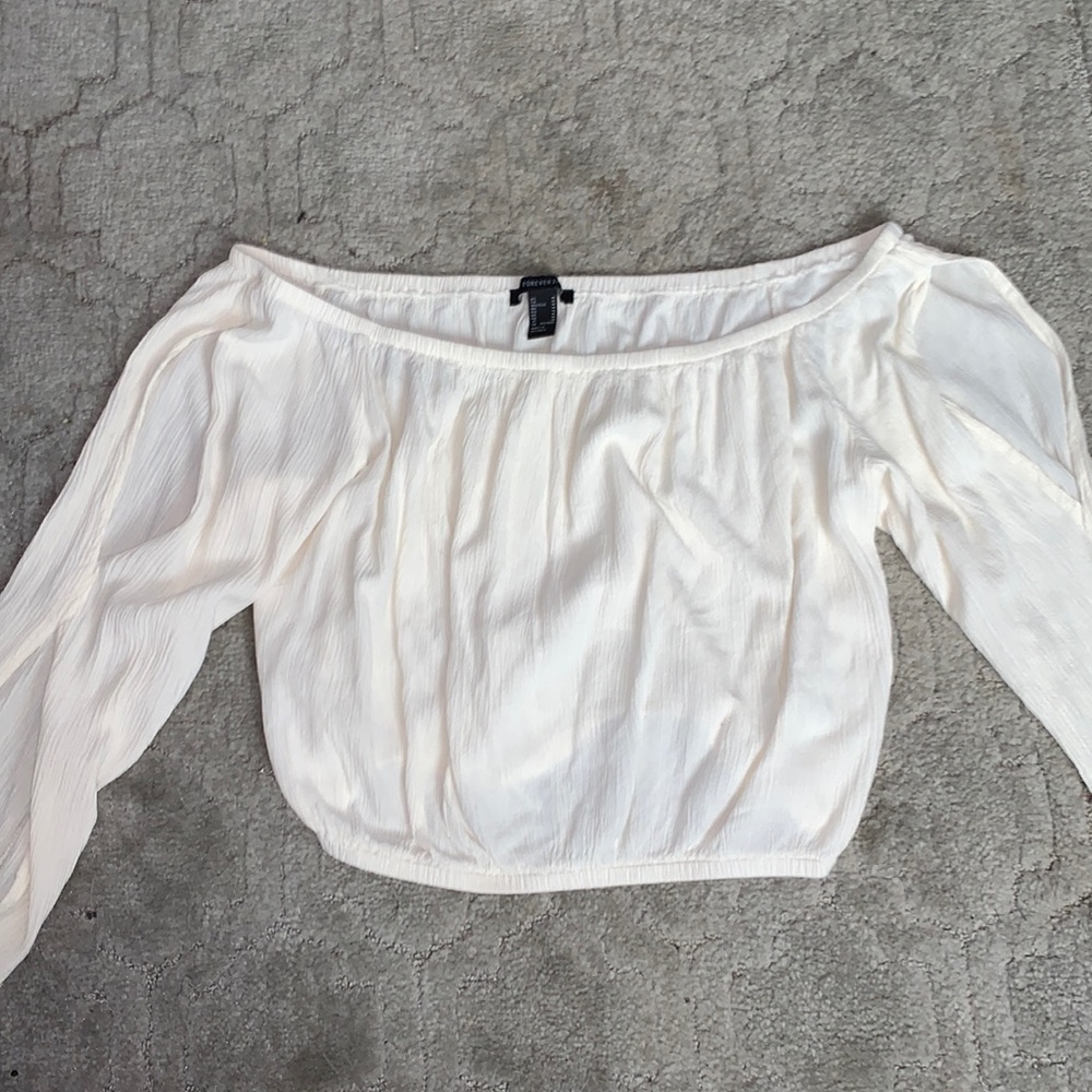 Cream Rue 21 off the shoulders crop top.